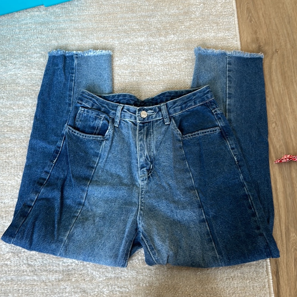 Jeans - Picture 2 of 3